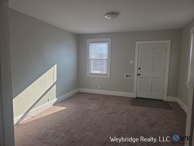 Building Photo - 2218 Drex Ave