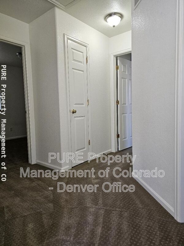 Building Photo - 1298 Braewood Ave