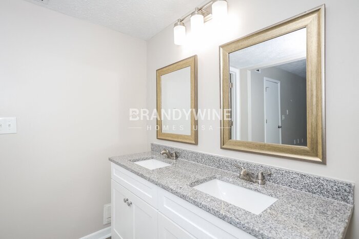 Building Photo - 6445 Emerald Pointe Cir