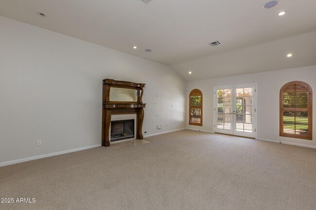 Building Photo - 49 Biltmore Estates Dr