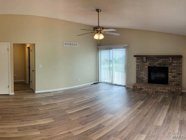 Building Photo - 48 Ramona Dr