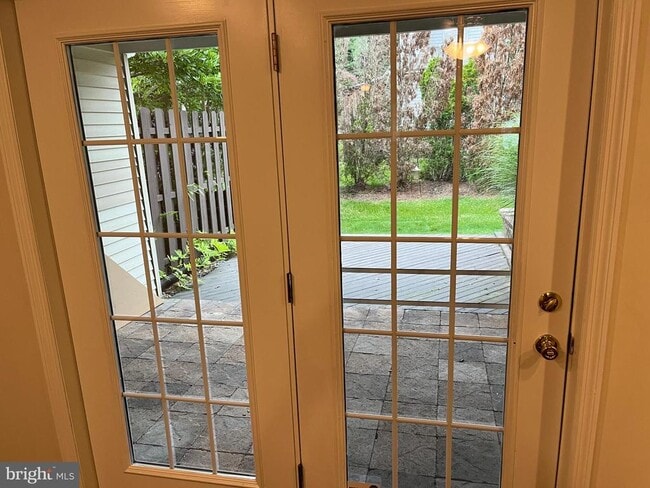 Building Photo - 32 Wyckwood Ct