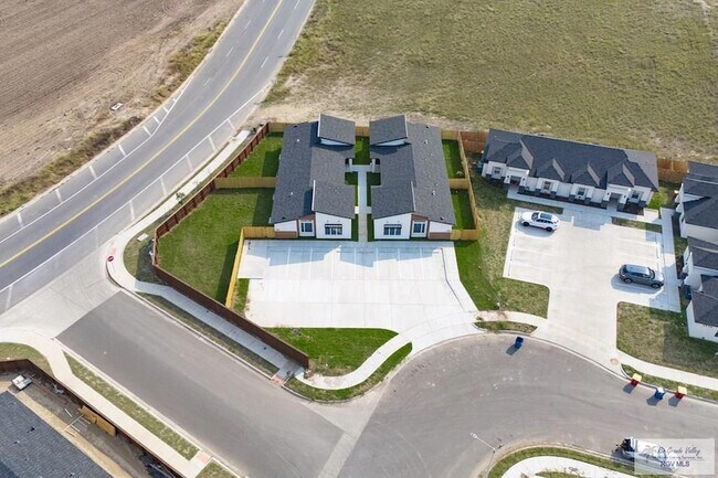 Building Photo - 3508 Hidalgo Cir