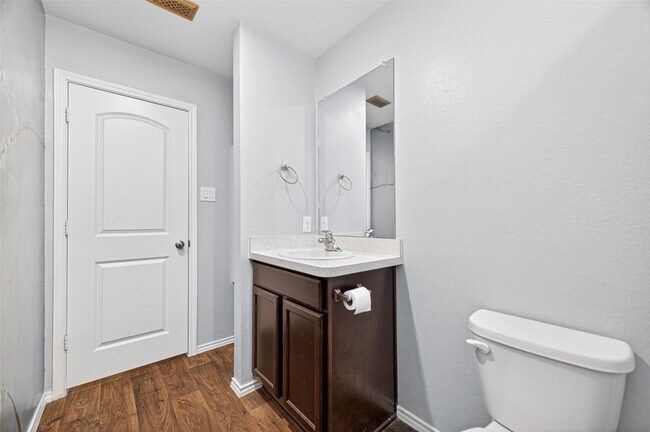 Building Photo - 40347 Blossom Vly Ln