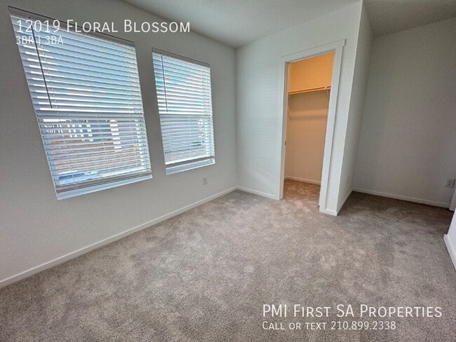 Building Photo - 12019 Floral Blossom