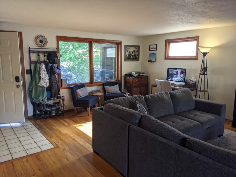 Building Photo - 3823 E 15th Ave