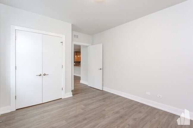 Building Photo - 2111 S Halsted St