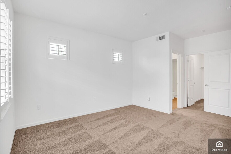 Building Photo - 1604 Northshore Dr