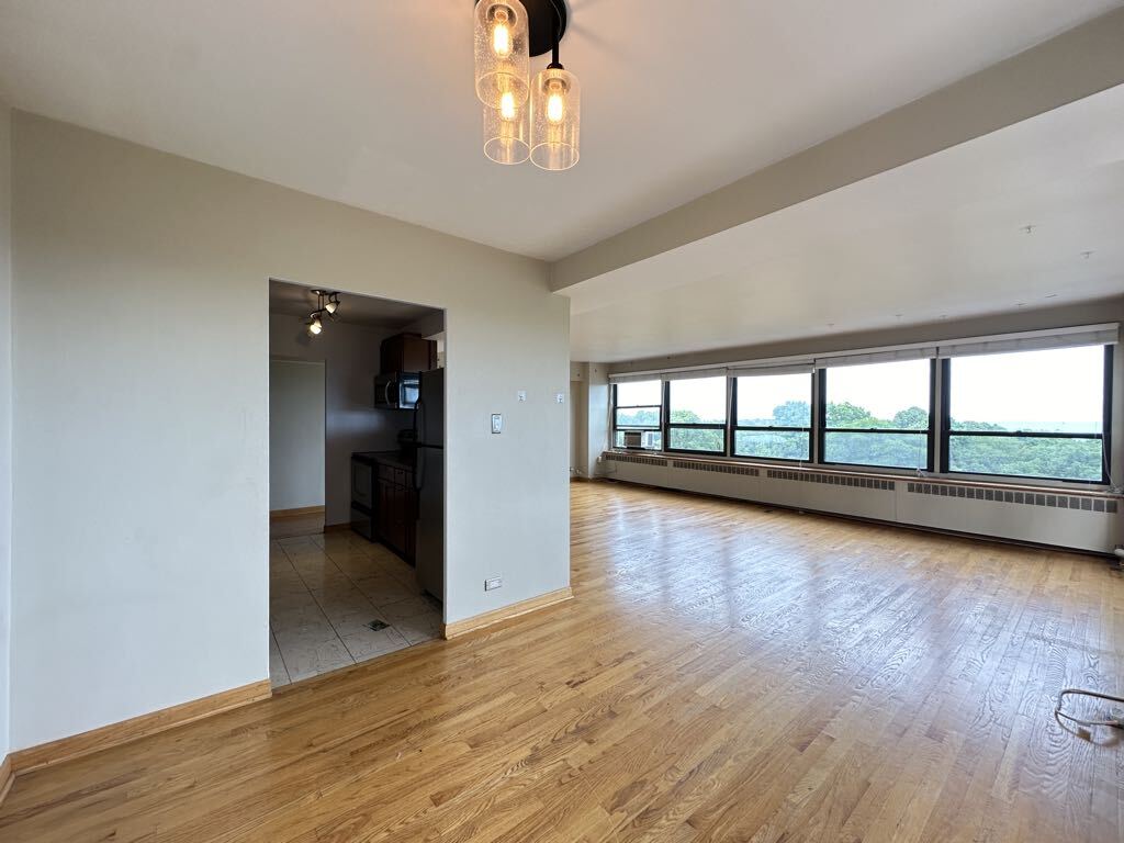 Building Photo - 4180 N Marine Dr