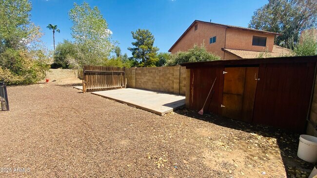 Building Photo - 4930 W Torrey Pines Cir