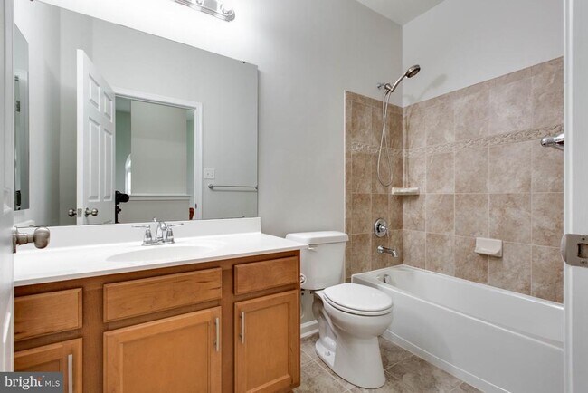 Building Photo - 7599 Taunton Ct