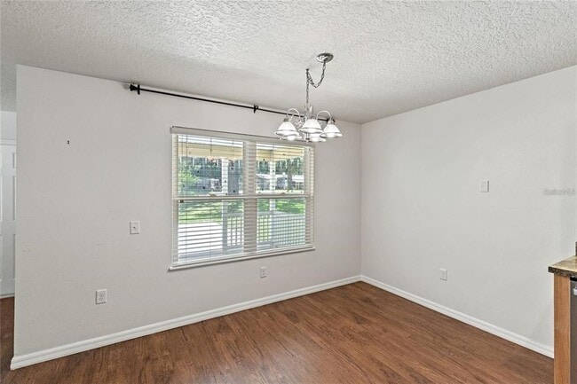 Building Photo - 206 E Catawba St