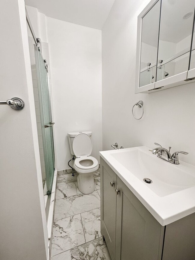 Building Photo - Stunning 4 bed 2 bath in beautiful Jamaica Plain