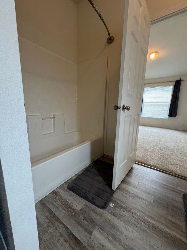 Building Photo - COMING SOON! NOW TAKING APPLICATIONS! An Outdoor Entertainer's Dream on the Majestic Oregon Coast!