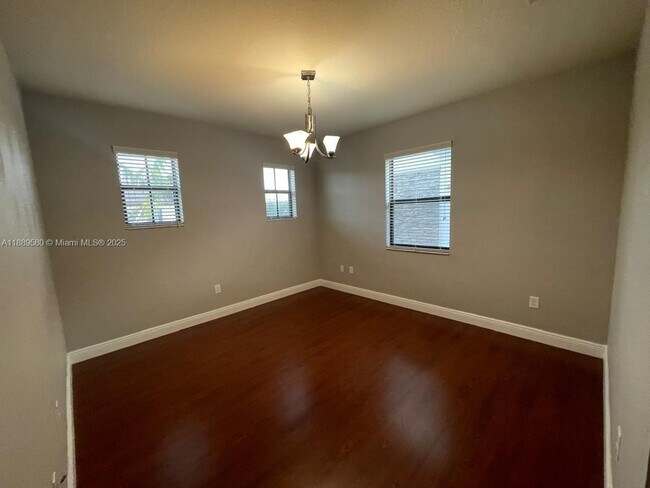 Building Photo - 9895 NW 87th Terrace