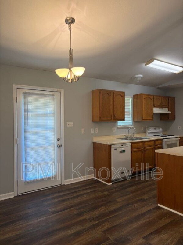 Building Photo - 4136 Larigo Dr
