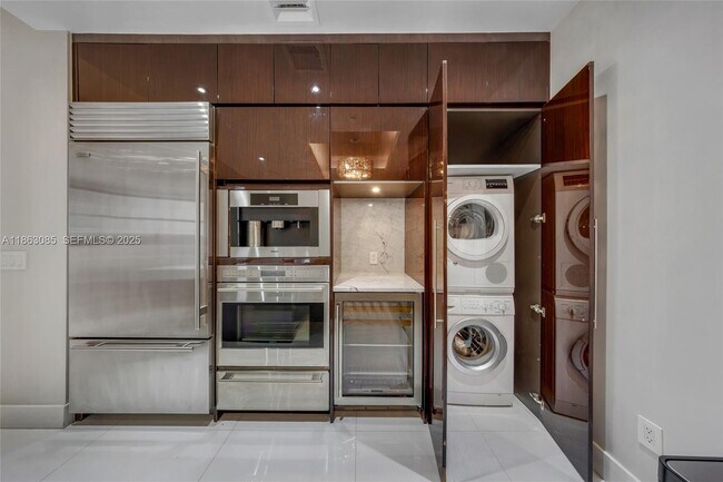 Building Photo - 9701 Collins Ave