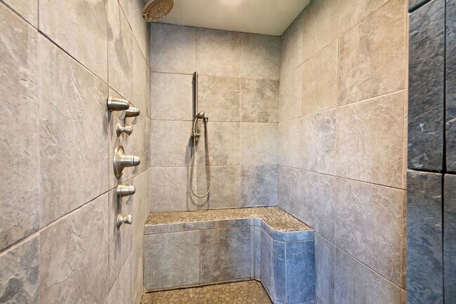 Building Photo - One Of A Kind Freeland Home with Two Seper...