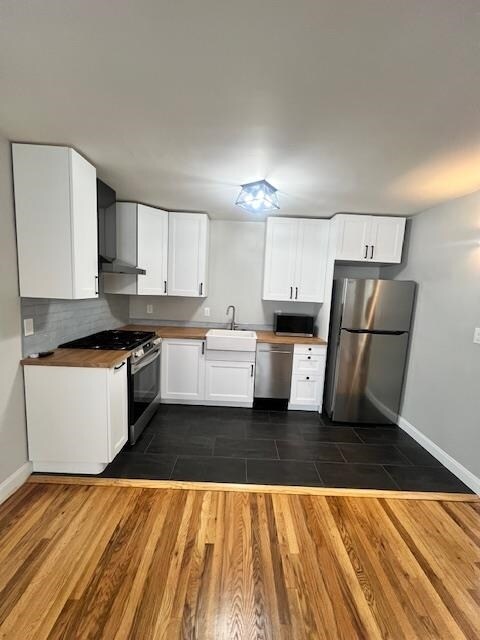 Building Photo - 7000 Columbia Ave