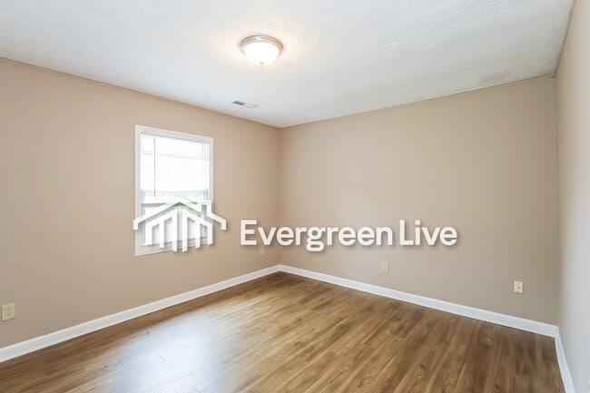 Building Photo - 2974 Jennifer Ct