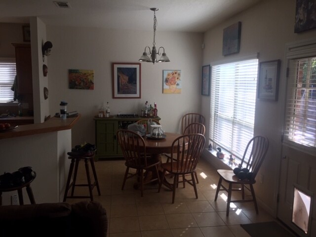 Building Photo - 10277 English Manor Dr