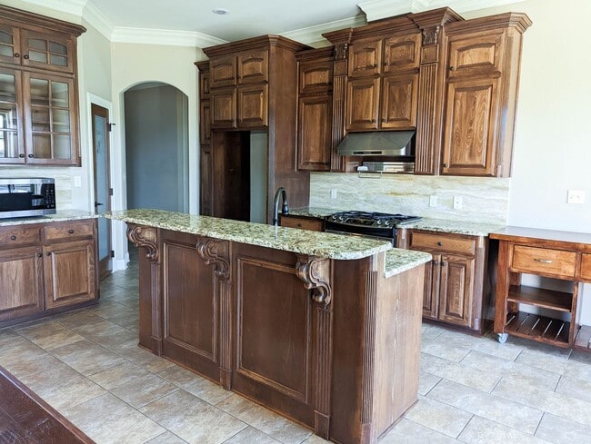 Building Photo - Beautiful 4 bed/3 bath home in South Bossier