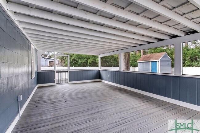 Building Photo - 414 E 58th St