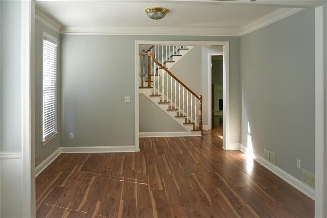 Building Photo - 385 Sweet Ivy Ln