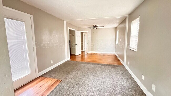 Building Photo - 6808 NW 59th St