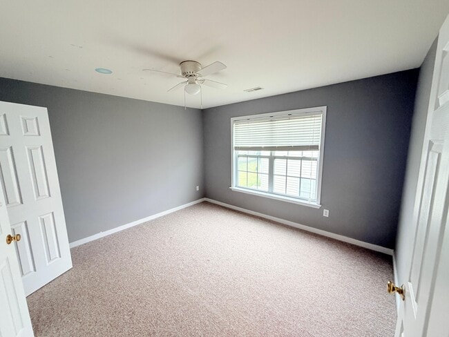 Building Photo - 850 Parkland Pl
