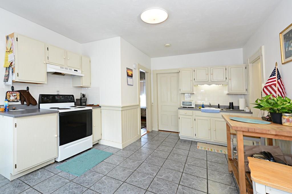 Building Photo - 20 June St