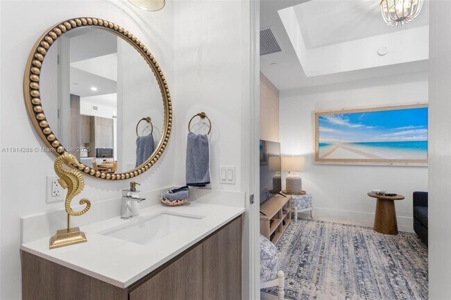 Building Photo - 17550 Collins Ave