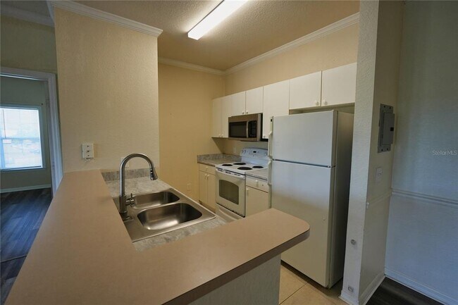 Building Photo - 3757 Conroy Rd
