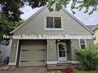 Building Photo - New Lower Price! Tanasbourne Area 3 Bed Fenced Yard 1/2 Block to MAX AVAILABLE NOW! 1 Small Pet Nego