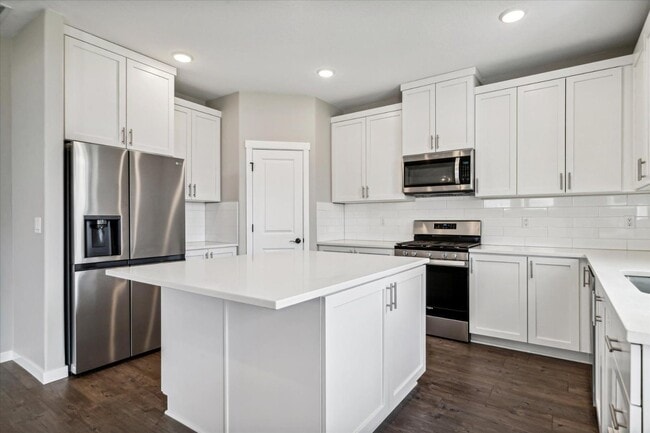 Building Photo - 11208 Apple Ln