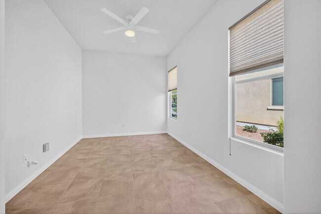 Building Photo - 81344 Corte Compras