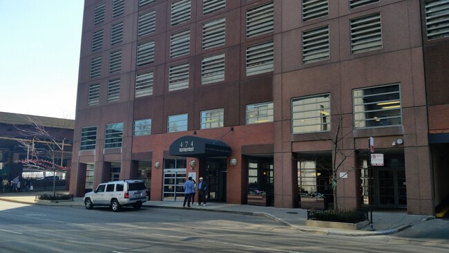 Building Photo - 474 N Lake Shore Dr