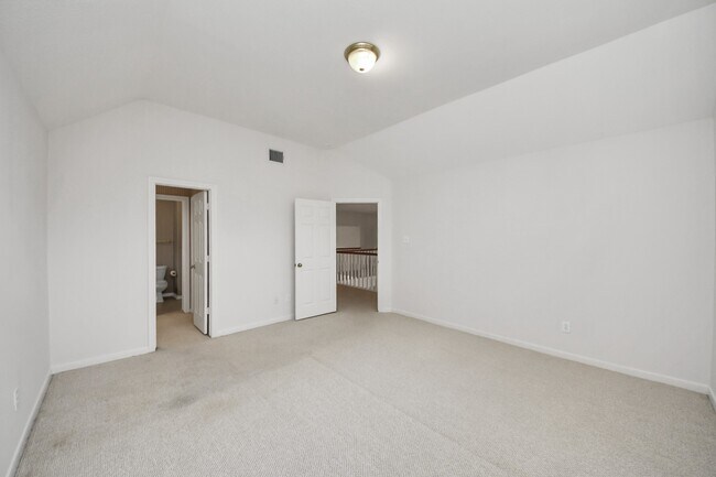 Building Photo - 4418 Bermuda Dr