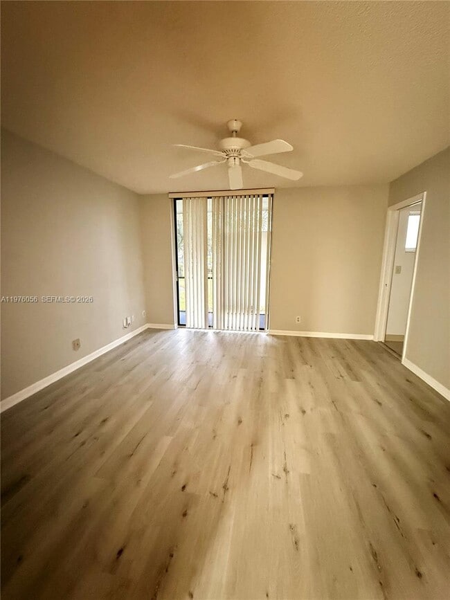 Building Photo - 5130 Las Verdes Cir