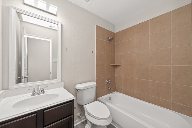 Building Photo - 21406 Forest Colony Dr