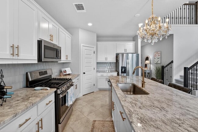Building Photo - 6312 Empresa Dr