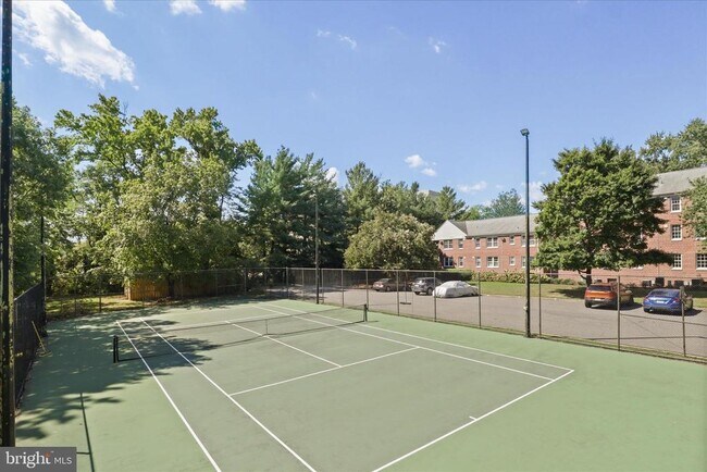 Building Photo - 6622 10th St