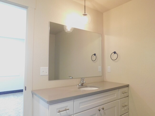 Building Photo - 785 Lake Francis Dr