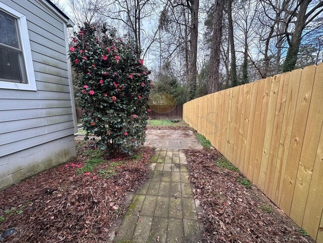 Building Photo - 3 Bedroom Home in Oakland City