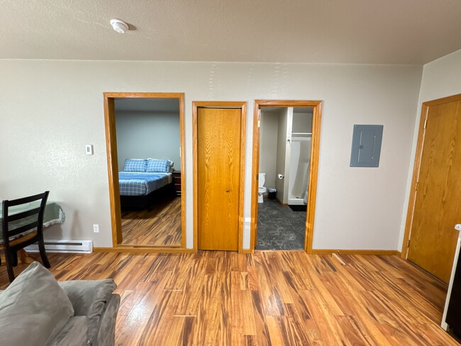 Building Photo - Theater Apartments Beulah