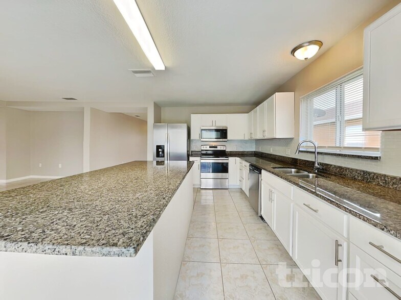 Building Photo - 2483 Brownwood Dr