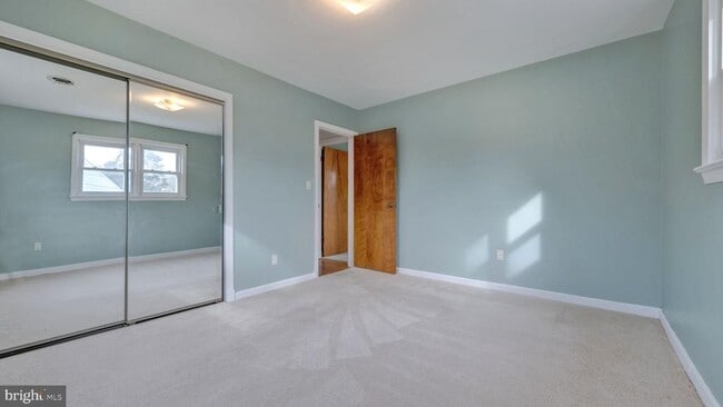 Building Photo - 6503 Horseshoe Rd