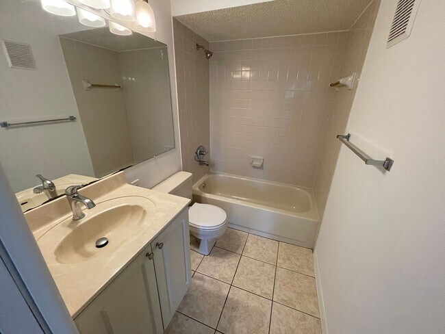 Building Photo - 2178 Arbour Walk Cir