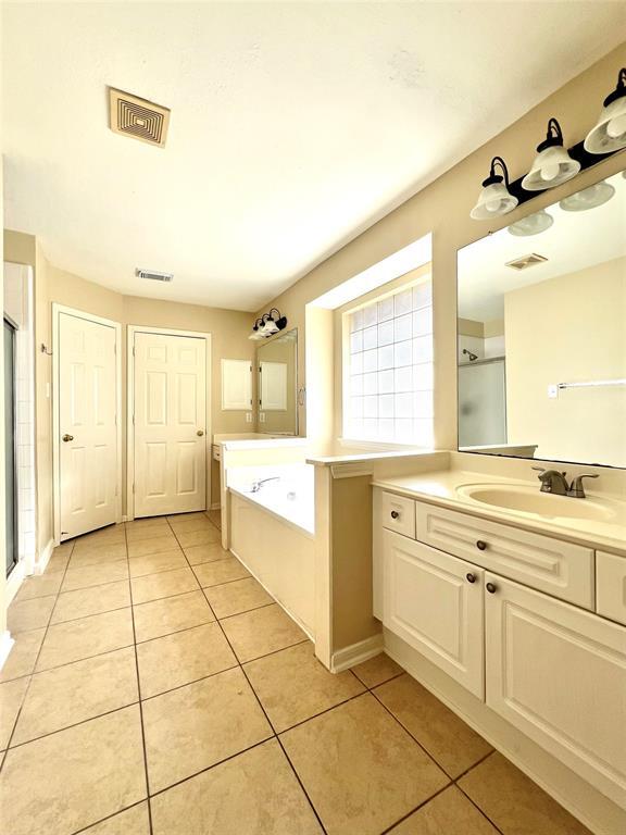 Building Photo - 4423 Timber Hill Dr