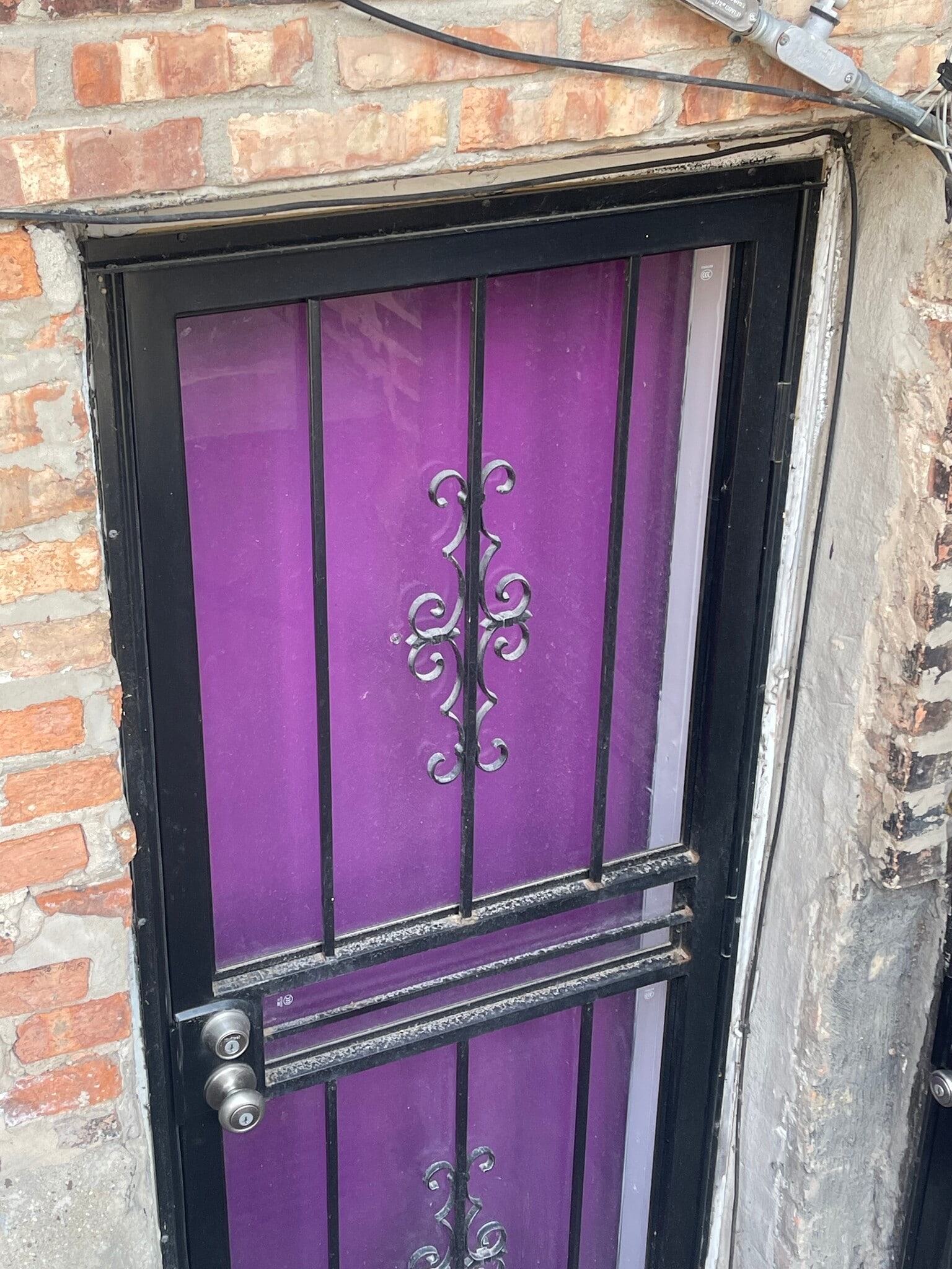 Building Photo - 440 E 42nd St